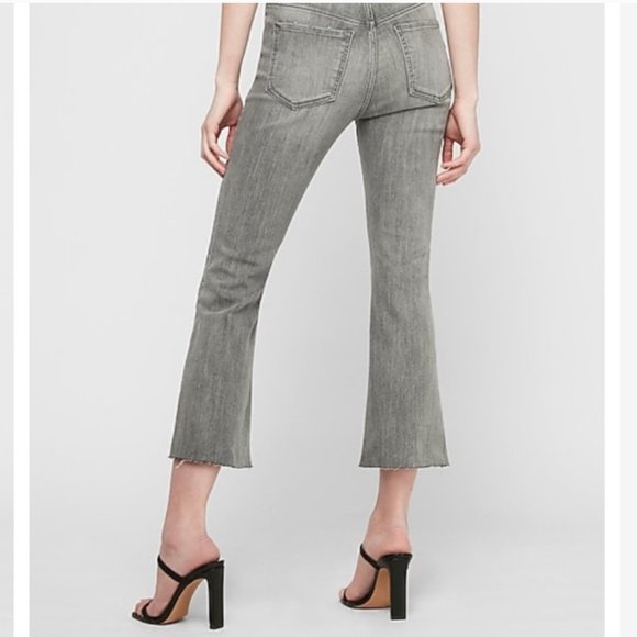 NWT Express High Waisted Faded Cropped Flare Jeans - Picture 2 of 7